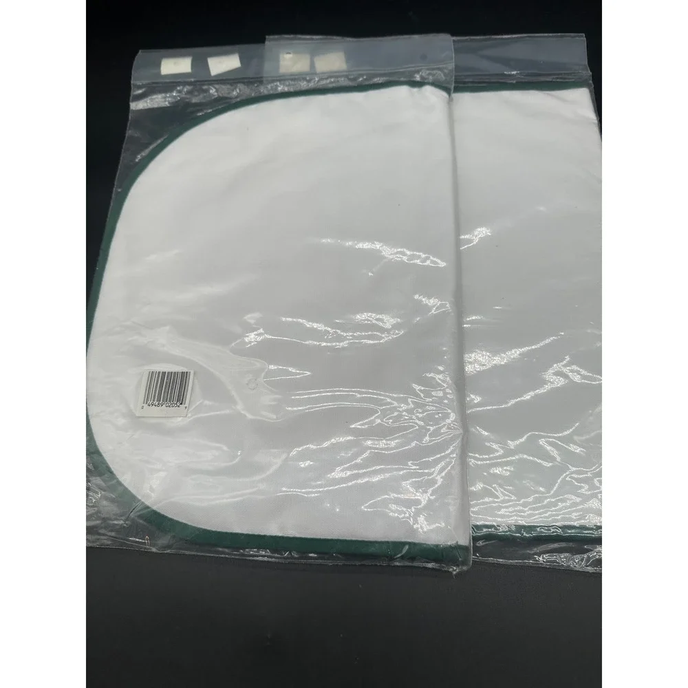 Janlynn Personal Wares White Green Trim Placemats Set of 2 DIY Craft 990-2052‎